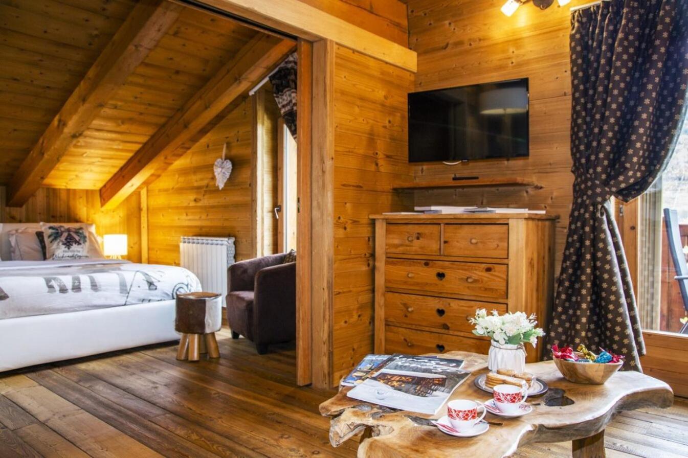 Bijoux Des Alpes - Mont Blanc Village Ла Сале Екстериор снимка